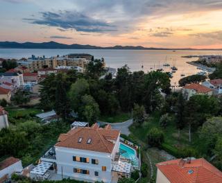 Magnificent Villa Scorpaena with heated swimming p - Zara (Zadar) - 9