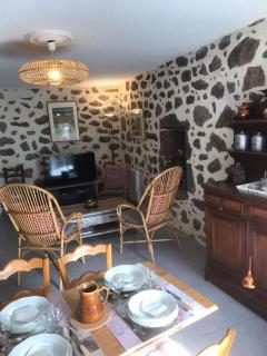 Maison auvergnate traditionnelle récemment rénovée - 6