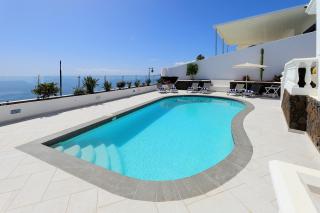 Luxury Puerto Del Carmen Villa 4 Bedrooms La Perla Modern Furnishings Stunning Sea Views - Tías - 8