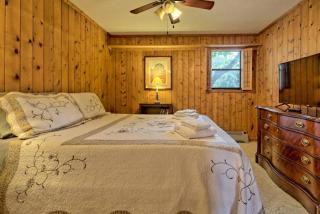 Bills Bungalow on Lake Burton with Top Dock and Patio - Clayton - 4