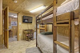 Bills Bungalow on Lake Burton with Top Dock and Patio - Clayton - 2