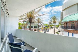 The Purple Pelican Beachfront with Ocean Balcony Unit 3 - Fort Lauderdale - 9