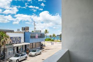 The Purple Pelican Beachfront with Ocean Balcony Unit 3 - Fort Lauderdale - 6