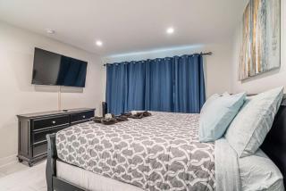 The Purple Pelican Beachfront with Ocean Balcony Unit 4 - Fort Lauderdale - 3