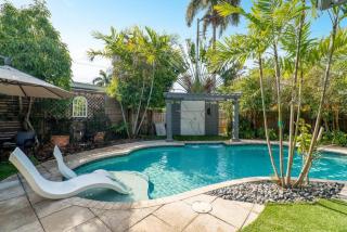 Hollys Hacienda with Heated Pool and Patio Area - Hollywood - 4