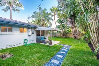 Wilton Tropical Oasis with Heated Pool and Hot Tub - Fort Lauderdale - 4