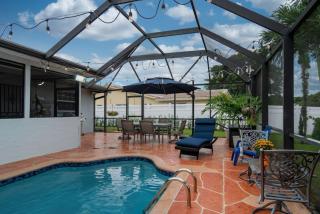 Three Bedroom Pool Home with Modern Interior Design - Coral Springs - 0
