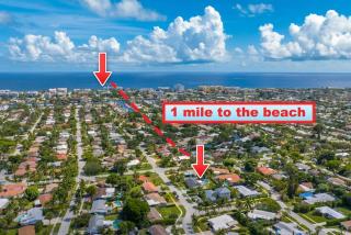 Delilas Chic 3 Bedroom 2 bath Abode with Heated Pool - Deerfield Beach - 5