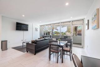 Beachfront Bloos 2 Units Ocean View Balcony Units 1 and 2 - Fort Lauderdale - 3