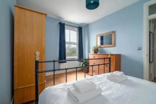 Cosy flat in trendy Hackney Wick - 3