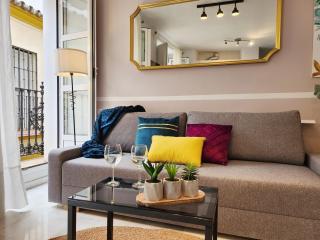Lovely Center Apartments - Balcony Lux Sol - Sevilla - 0