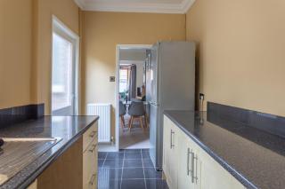 Milton Stays - Cosy 2 Bed House, 15 min Walk to York City Center, for up to 6 - With Period Features, Fireplace, Superfast Wi-Fi, Private Garden, Free On Street Parking - York - 8