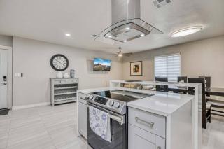 My Cozy Duplex B in the heart of West Side - 3