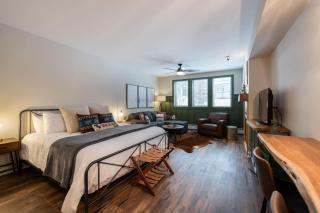 Premium Unit 3318 - Studio - Fraser Crossing Founders Pointe condo - 3