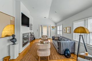 Modern on 9th - Greenport - 9
