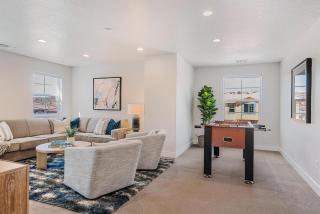 Shangri - La townhouse - 5