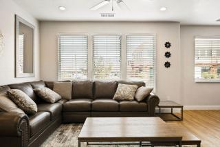 Latitude Adjustment townhouse - Washington - 2