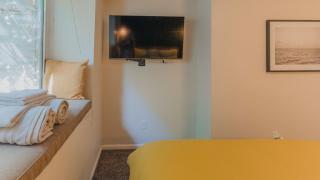 Zen Out In The Comfiest Two Bedroom Zen Den by Sloan's Lake, Denver - Denver - 1