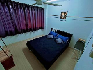 Jo-Rumah 3 Bedroom Apartment Jelutong Georgetown Penang Free WIFI - Jelutong - 8