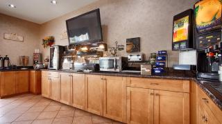Best Western Club House Inn & Suites - 2