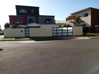 Sunbrae Beach - 1