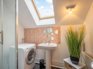 Spacieux gîte 4 chambres avec jardin privé, cheminée et équipements complets, idéal famille et amis - FR-1-526-11 - Ville - 2
