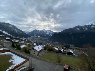 Appartement cosy avec balcon et WIFI proche télésiège - FR-1-693-68 - Châtel - 2