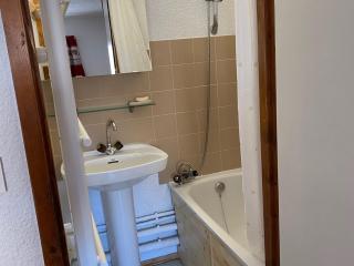 Appartement rénové avec Multi Pass offert, proche du centre du village ! - FR-1-692-13 - 6