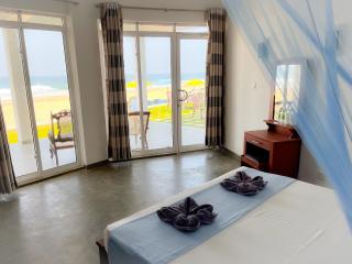 Pearl Island Beach Hotel - Hikkaduwa - 7