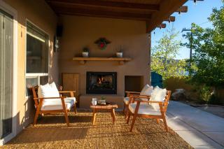 Rockaway Retreat - Miles of High Desert Views! - Yucca Valley - 4