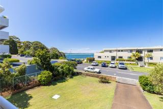 Portofino, 2,7 Laman St - Beautifully styled unit on first floor with stunning views, Air con, Wi-Fi and close to town - 2
