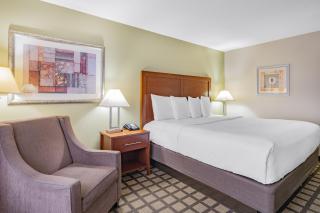 Baymont by Wyndham Gurnee - Gurnee - 1