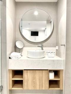 18OB Absolute Beachfront - Noosa Main Beach - Noosa Heads - 3