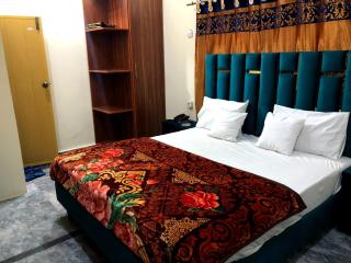 Hotel Family Ties - Lahore - 8