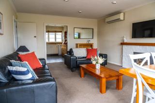 Townside Treat - Wanaka Holiday Home - Wanaka - 5