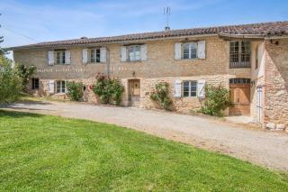 Villa spacieuse avec piscine privée, à Salies, 250 m², 6 chbres - Saliès - 0
