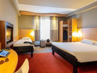 ibis Hotel Brussels Centre Gare du Midi - Brussels - 3