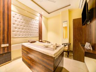 FabHotel Diamond Zirakpur - Zirakpur - 6