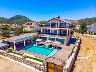 Memories Palace Villa - 0