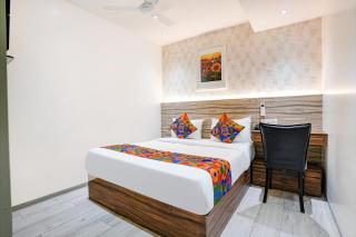 FabExpress The Dream Residency - Nr Mumbai International Airport - Mumbai - 8
