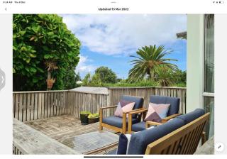Cabbage Tree - Summer or Winter Beachfront Haven - Papamoa - 0