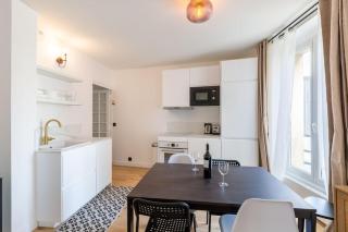 Luxury Flat in Arty Neighborhood - 5