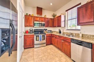 Pet-Friendly Homosassa Condo Walk to River! - Homosassa - 2