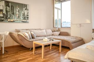 Joyful 2BR Apt. @ Millenium Tower and The Danube - 7