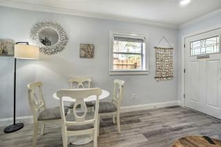 Indian Rocks Beach Retreat, Walk to Beaches! - Clearwater Beach - 2