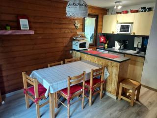 Appartement duplex à Châtel - 3 pièces, 6 personnes, parking couvert, proche télésiège et navettes - FR-1-198-104 - Châtel - 0