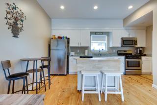 Walkable Downtown Apt with Game Room! - Mobile - 2