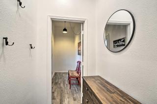 Stylish Klamath Falls Unit Less Than half Mi to OIT! - 6