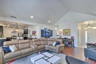 Alluring Home with Fire Pit Less Than half Mi to OIT! - 5