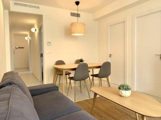 Apartamento junto a Estación Ave · 3 dormitorios - Granada - 0
